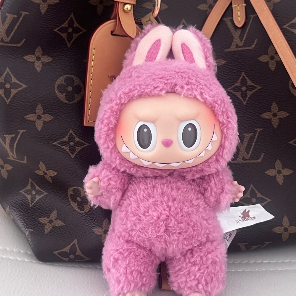 Exciting Macaron Labubu: Lychee Berry